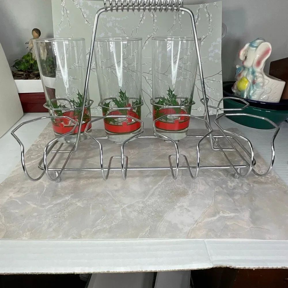 Vintage mid-Century modern chrome bar caddy .